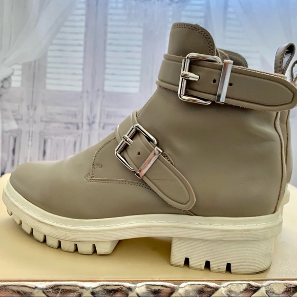 Aldo Ankle Boots - Picture 3 of 7